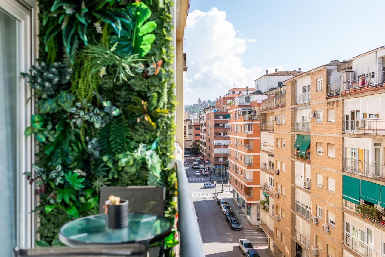 Apartamento inteligente con vistas a la Alhambra Granada Exterior foto